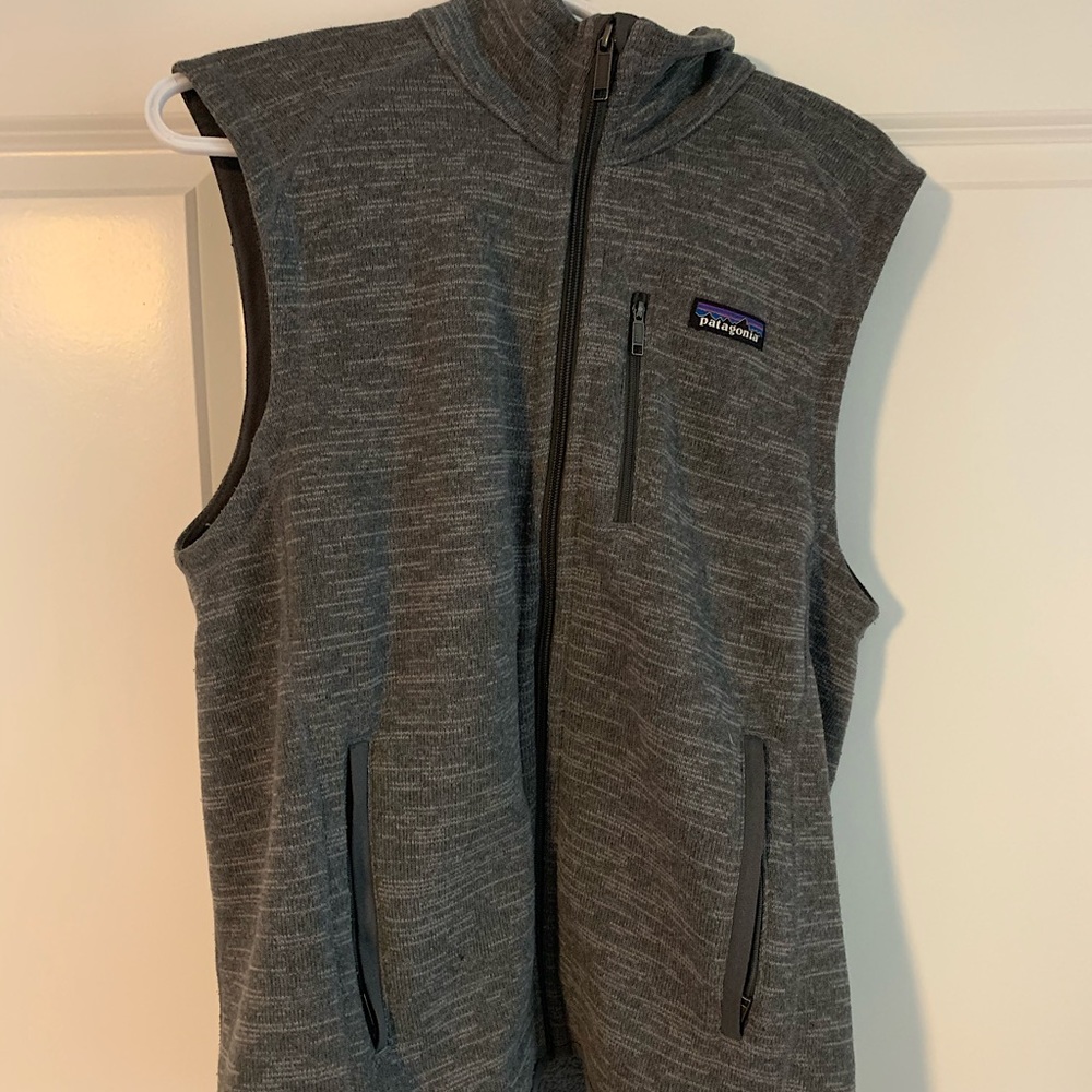 Men’s Medium Gray Patagonia Vest